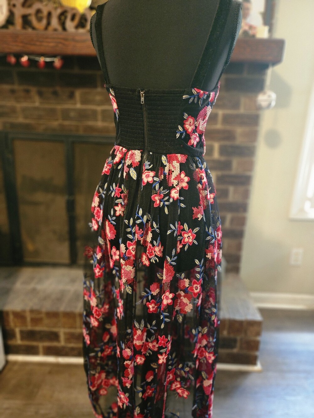 Forever 21 Floral Dress Size S - Picture 2 of 9